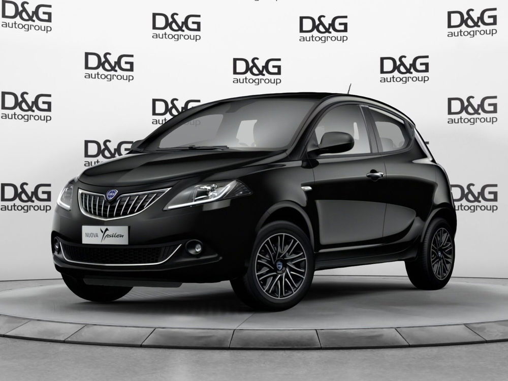 Lancia Ypsilon nuova a Modena