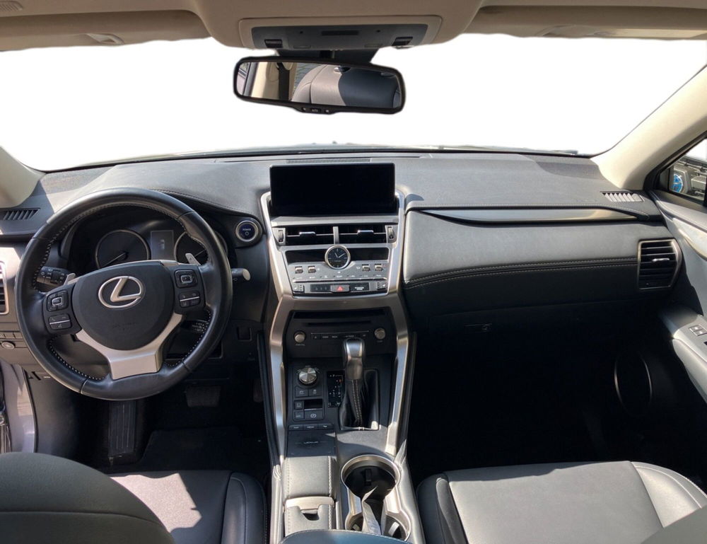 Lexus NX usata a Modena (9)