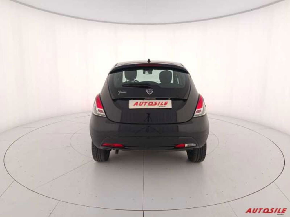 Lancia Ypsilon usata a Treviso (5)