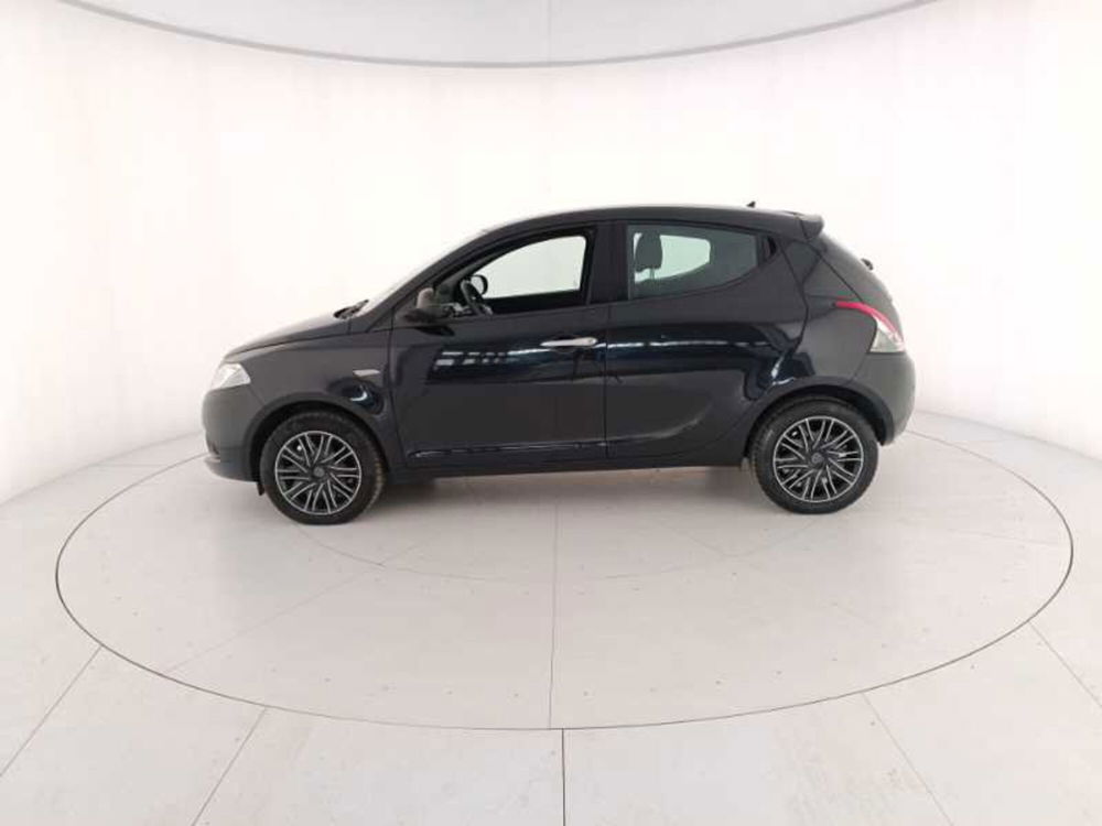 Lancia Ypsilon usata a Treviso (8)