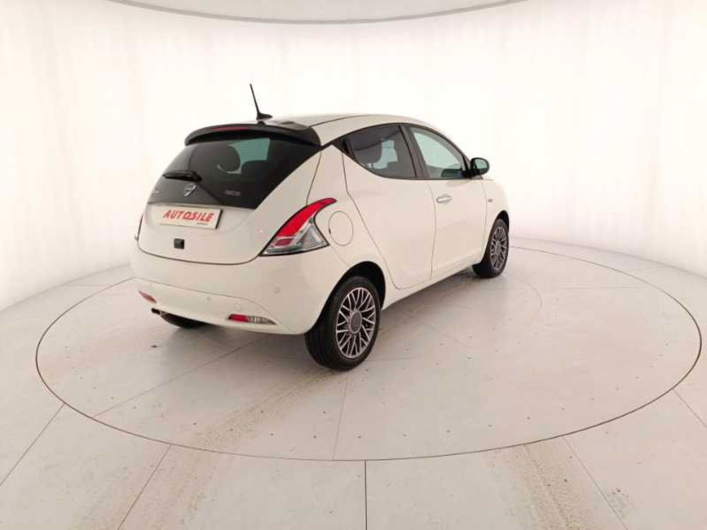 Lancia Ypsilon usata a Treviso (6)