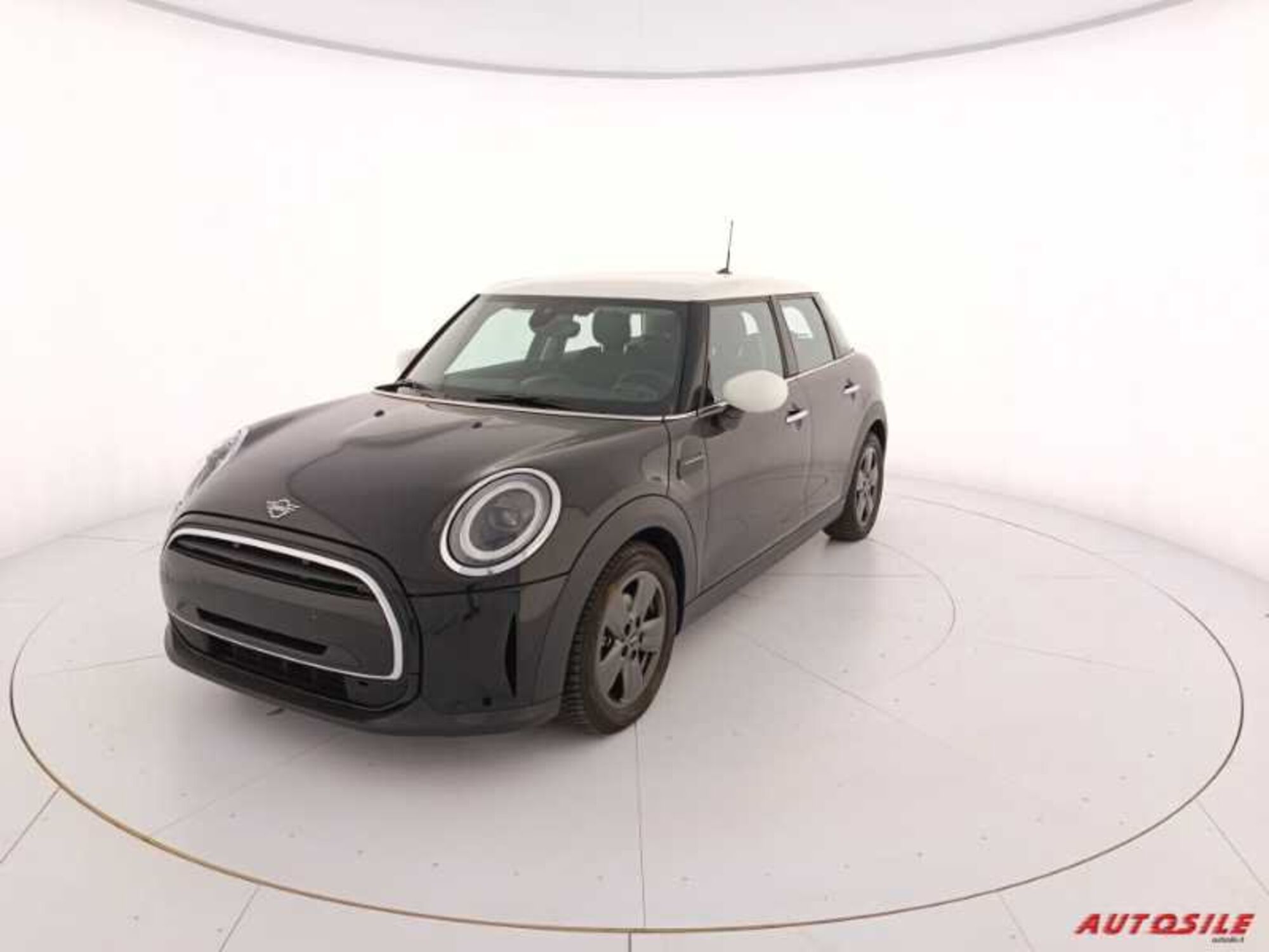 MINI Mini 1.5 Cooper Essential 5 porte  del 2022 usata a Treviso