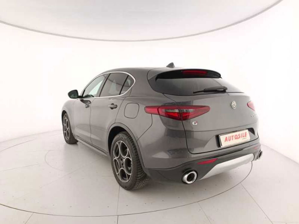 Alfa Romeo Stelvio usata a Treviso (4)