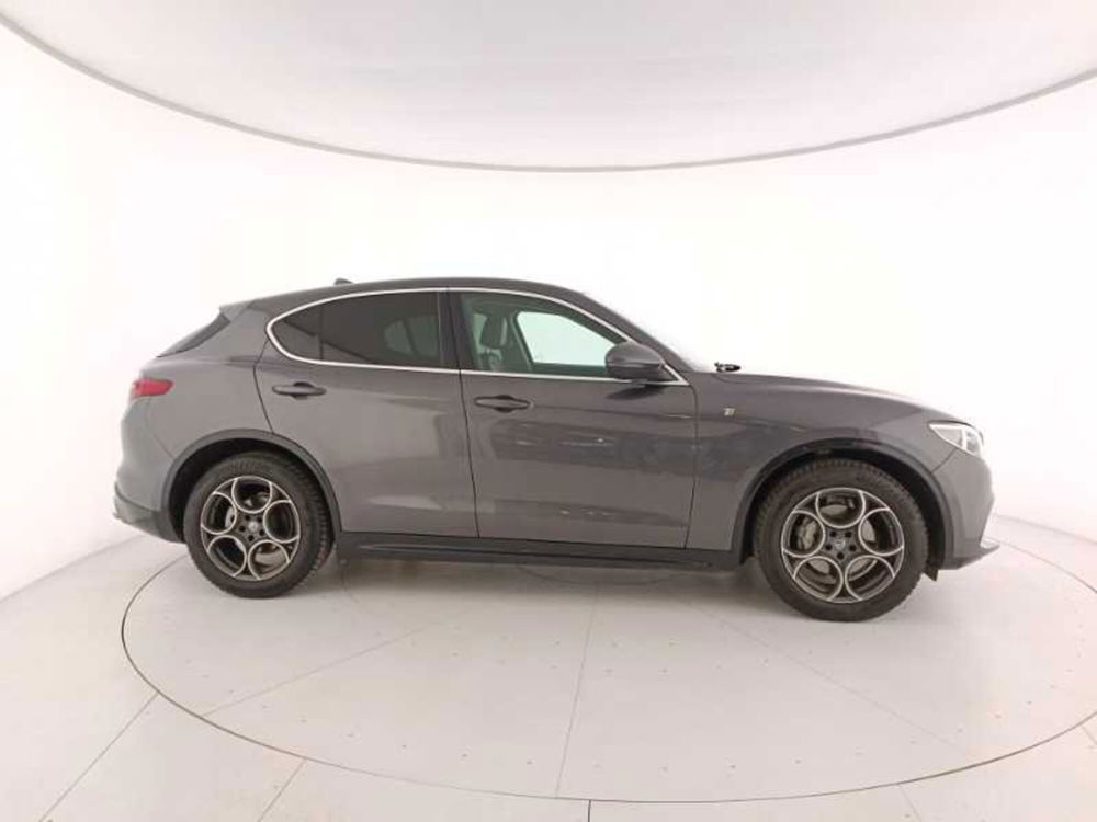 Alfa Romeo Stelvio usata a Treviso (7)