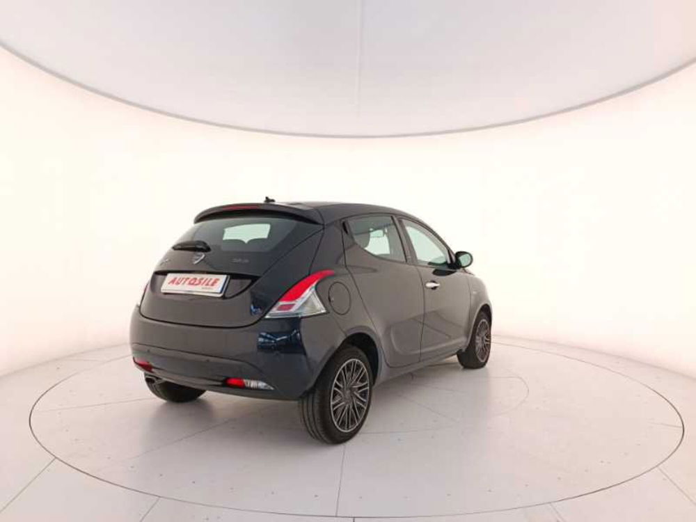 Lancia Ypsilon usata a Treviso (6)