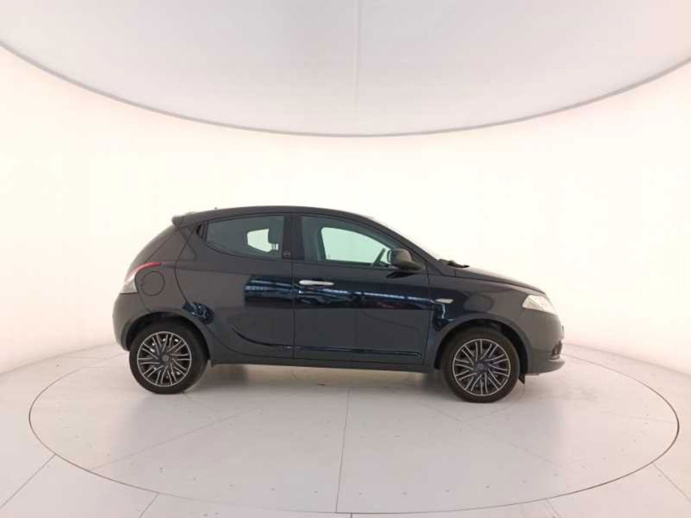 Lancia Ypsilon usata a Treviso (7)