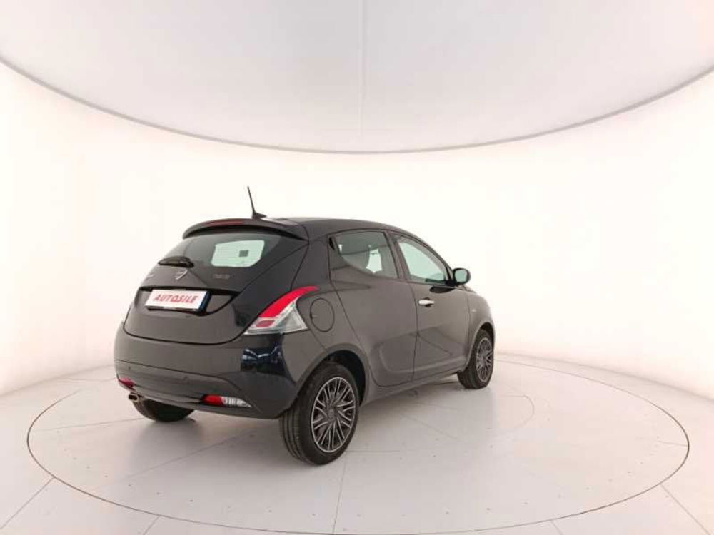 Lancia Ypsilon usata a Treviso (6)