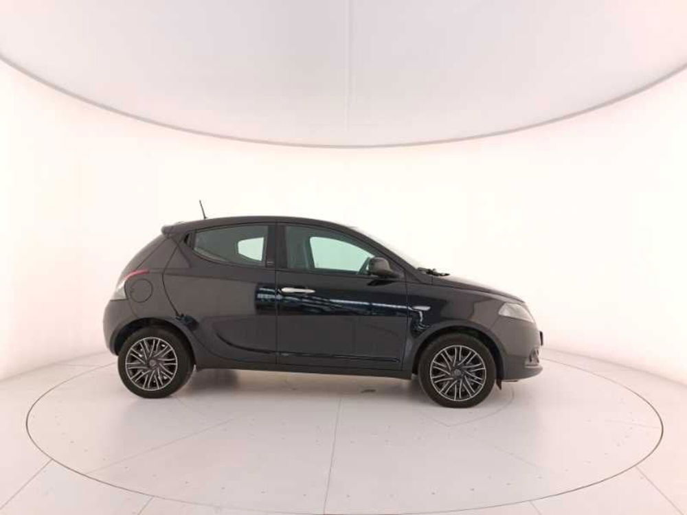 Lancia Ypsilon usata a Treviso (7)