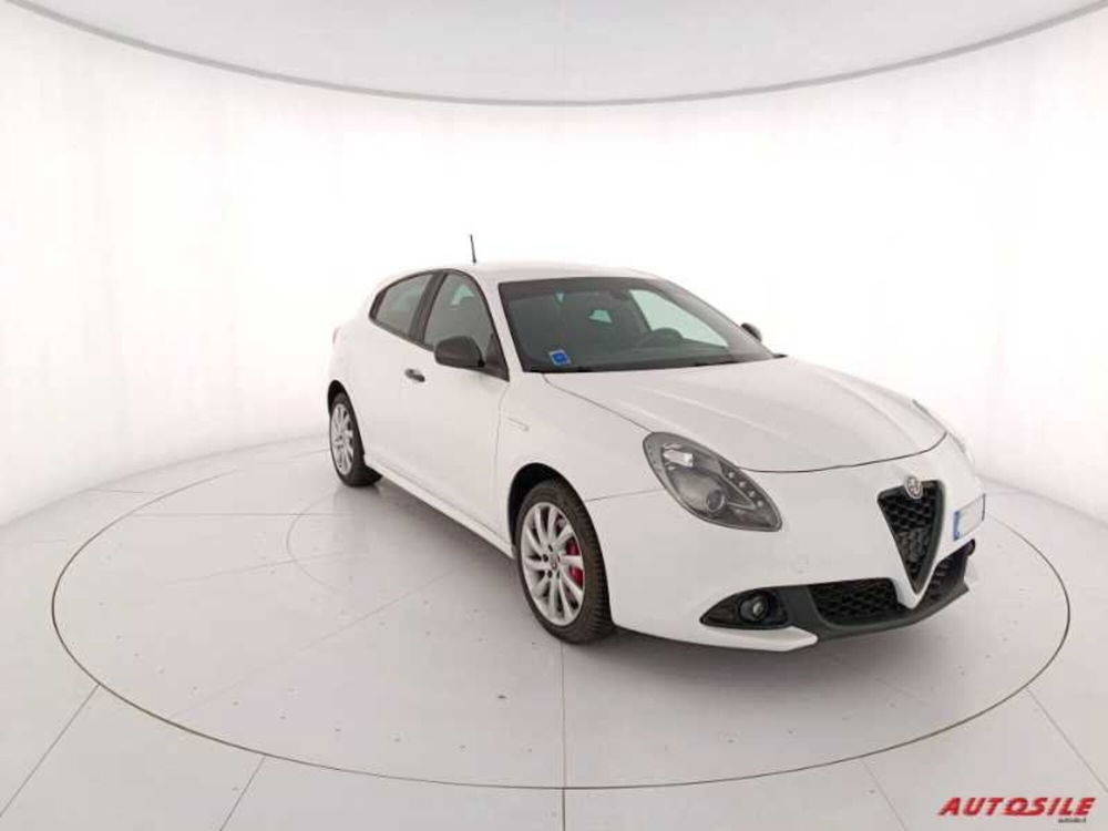 Alfa Romeo Giulietta usata a Treviso (3)