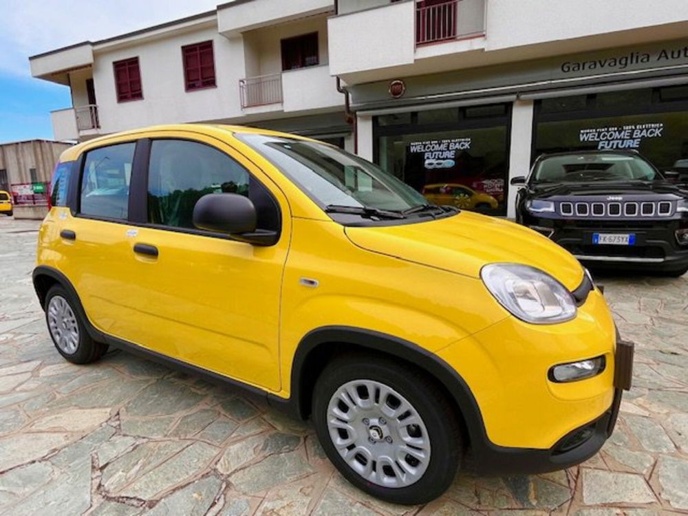 Fiat Panda Cross nuova a Milano (3)