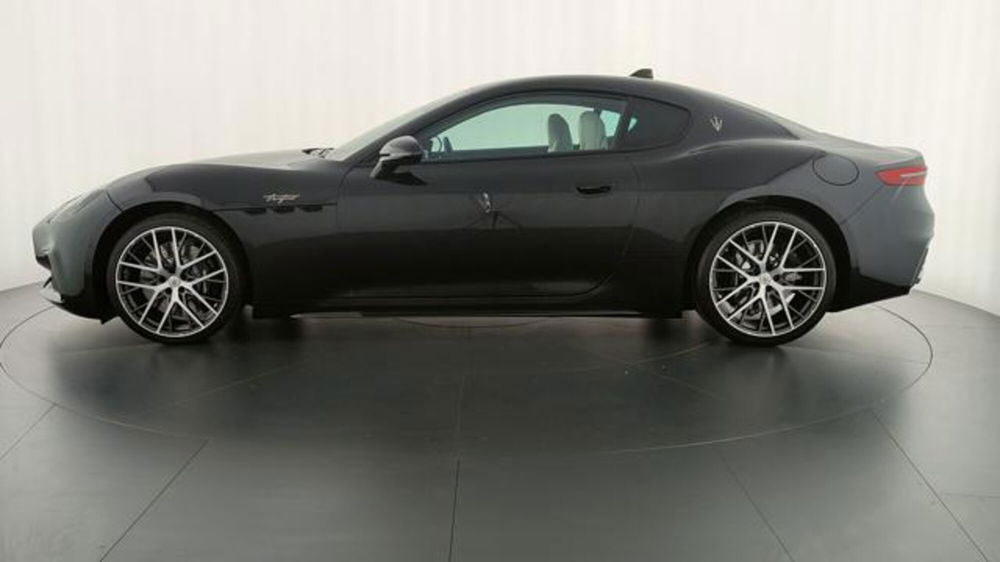 Maserati Granturismo usata a Perugia (8)