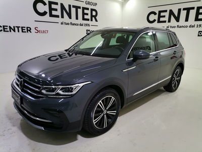 Volkswagen Tiguan 1.5 TSI 150 CV DSG ACT Elegance del 2021 usata a Salerno