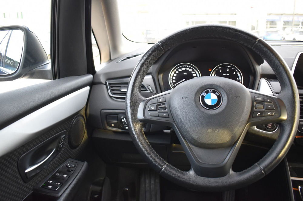 BMW Serie 2 Active Tourer usata a Catania (11)