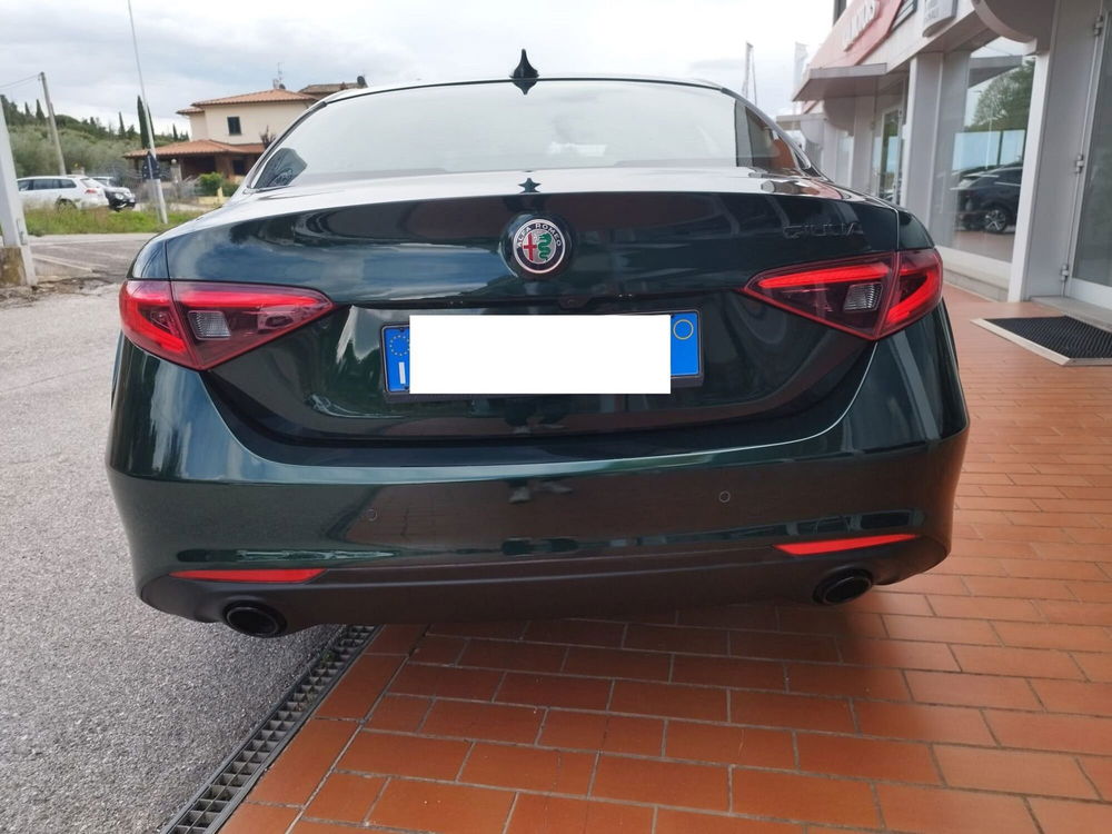 Alfa Romeo Giulia usata a Arezzo (7)