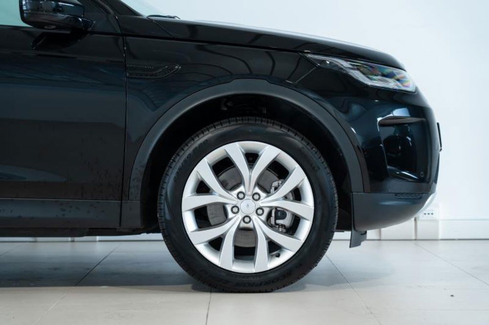 Land Rover Discovery Sport usata a Venezia (8)