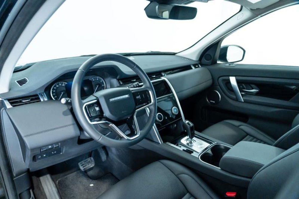 Land Rover Discovery Sport usata a Venezia (9)