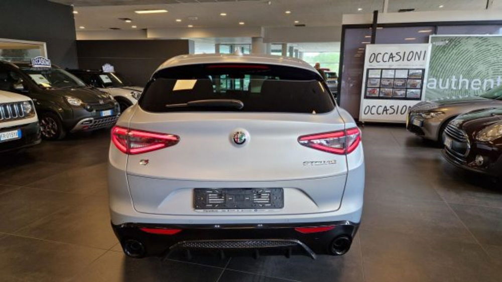 Alfa Romeo Stelvio usata a Modena (14)