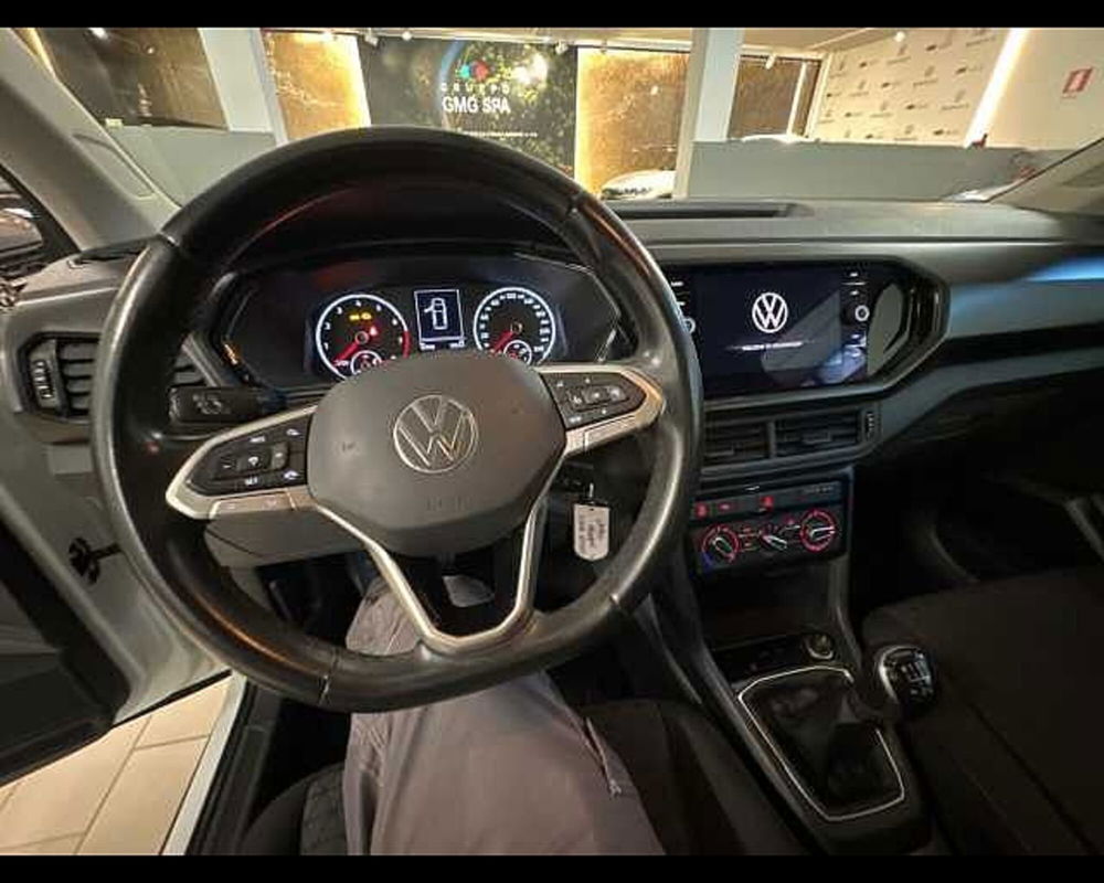 Volkswagen T-Cross usata a Prato (9)