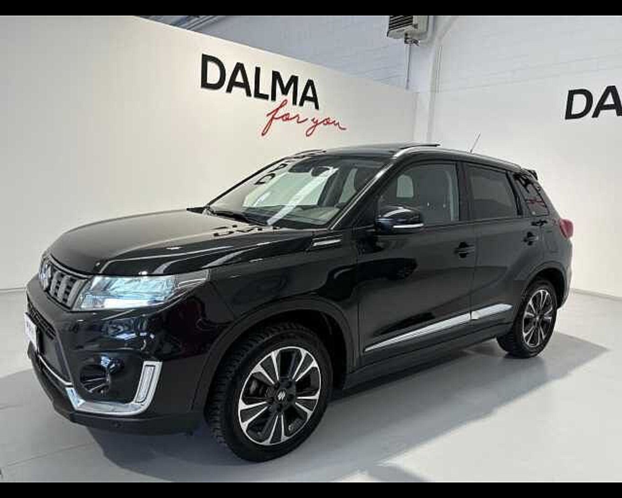 Suzuki Vitara 1.4h Yoru 4wd allgrip del 2020 usata a Solaro