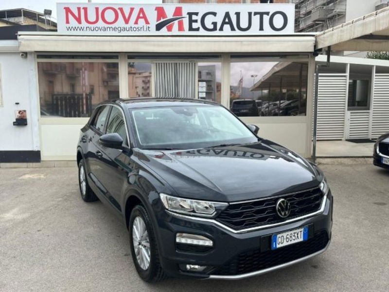 Volkswagen T-Roc 1.0 TSI Business BlueMotion Technology del 2021 usata a Alcamo