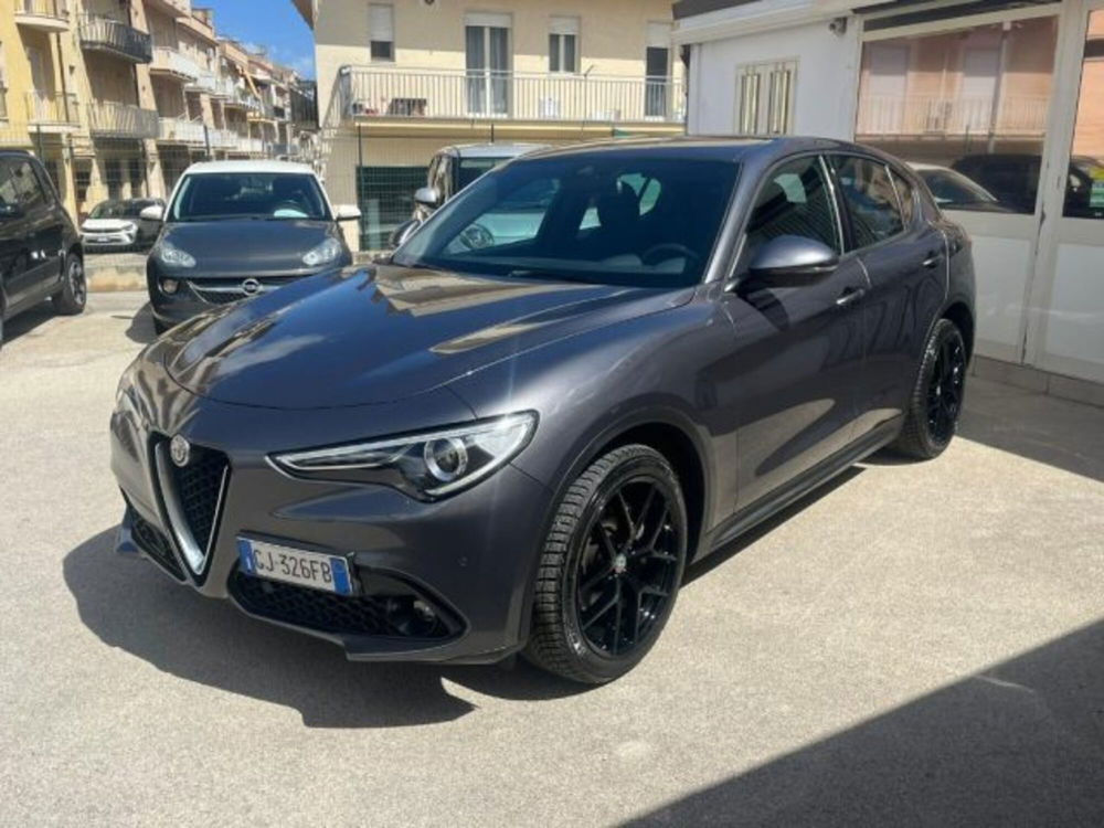 Alfa Romeo Stelvio usata a Trapani (3)