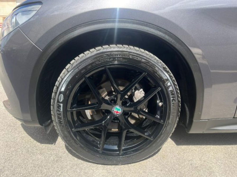 Alfa Romeo Stelvio usata a Trapani (4)