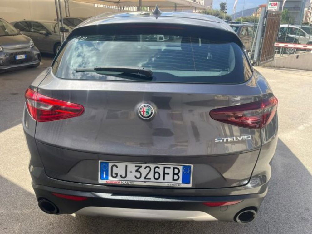 Alfa Romeo Stelvio usata a Trapani (6)