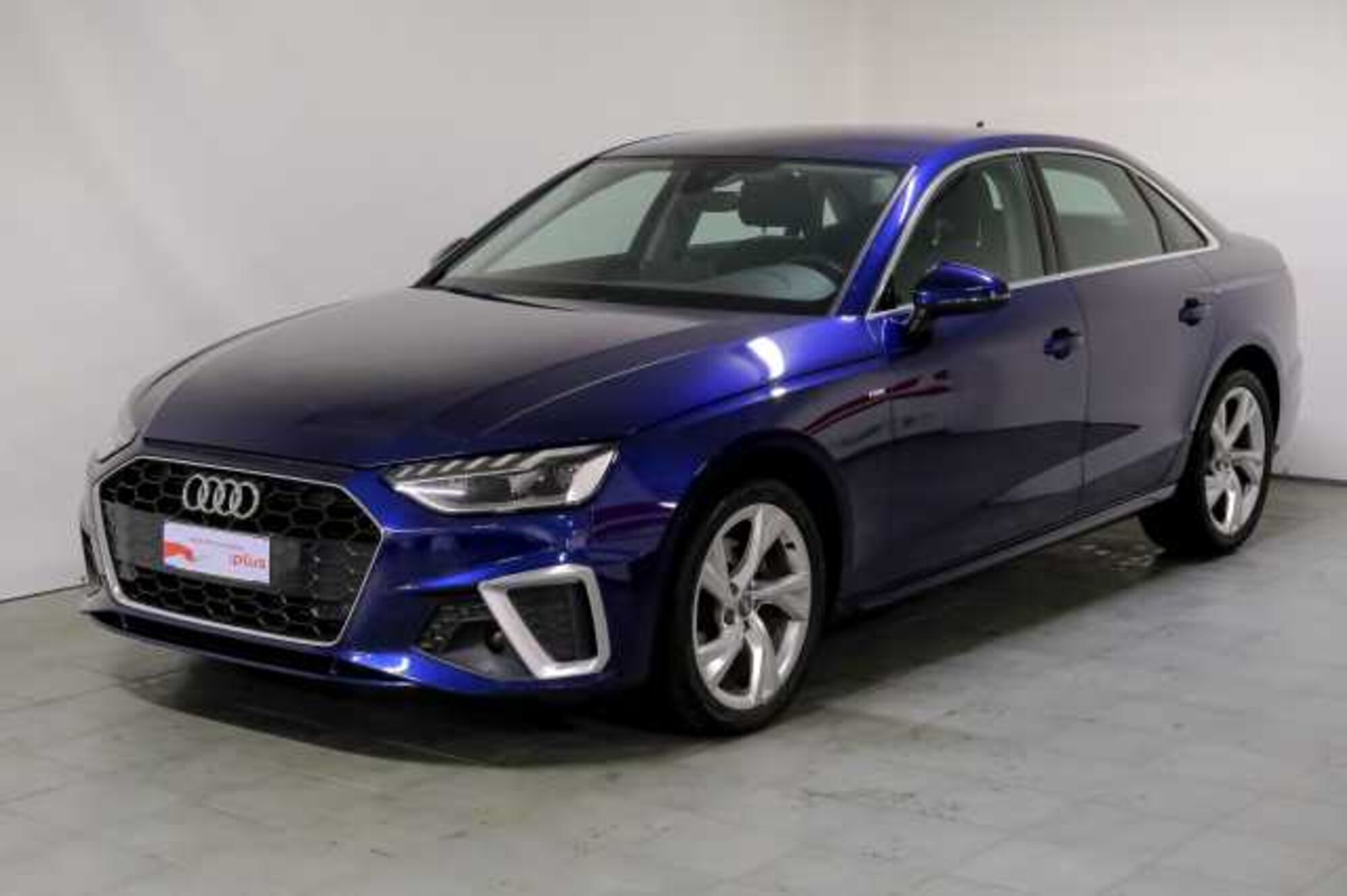 Audi A4 35 TFSI S tronic S line edition  del 2020 usata a Pianopoli