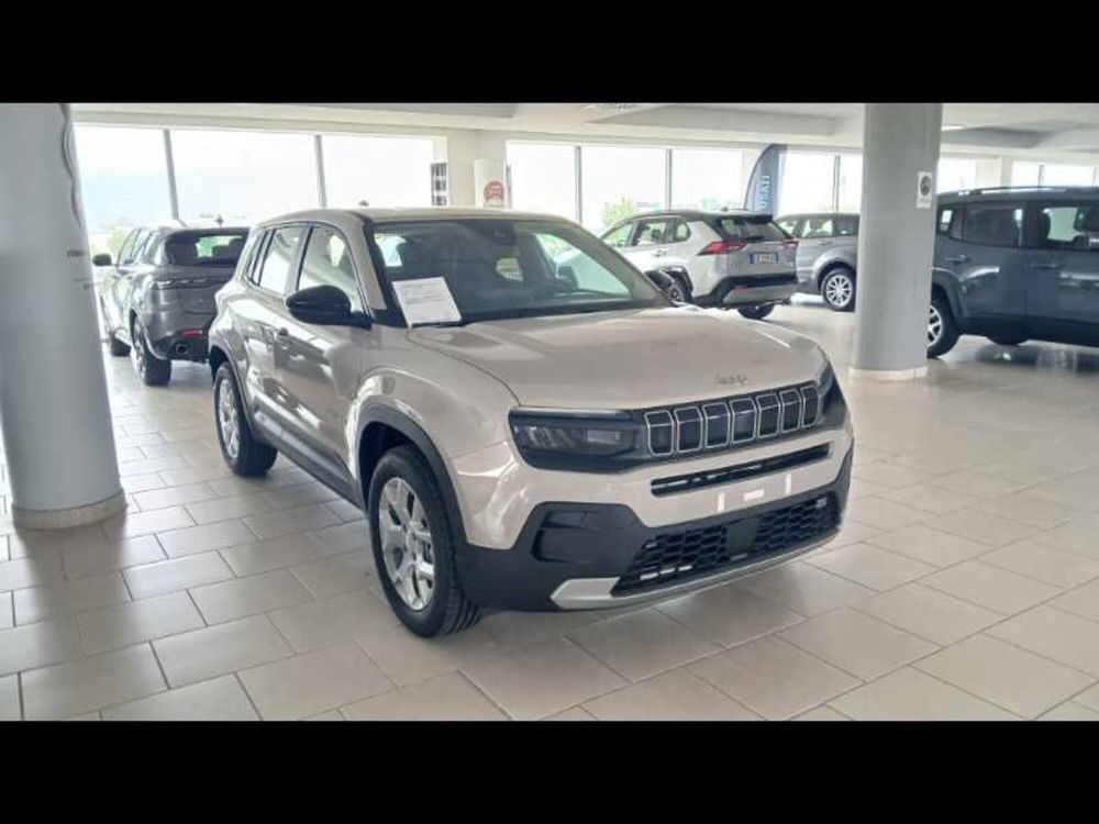 Jeep Avenger nuova a Lecce (3)