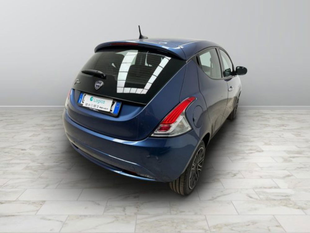 Lancia Ypsilon usata a Biella (9)