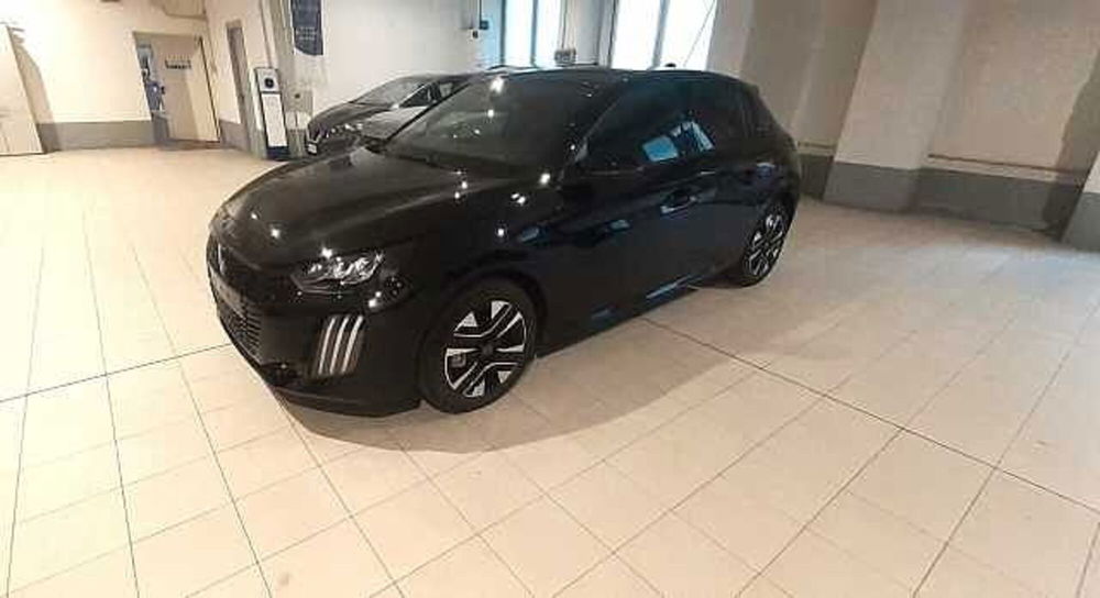 Peugeot 208 nuova a Genova