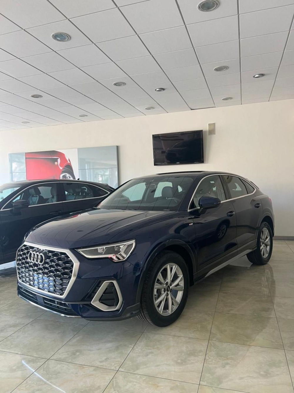 Audi Q3 Sportback nuova a Napoli