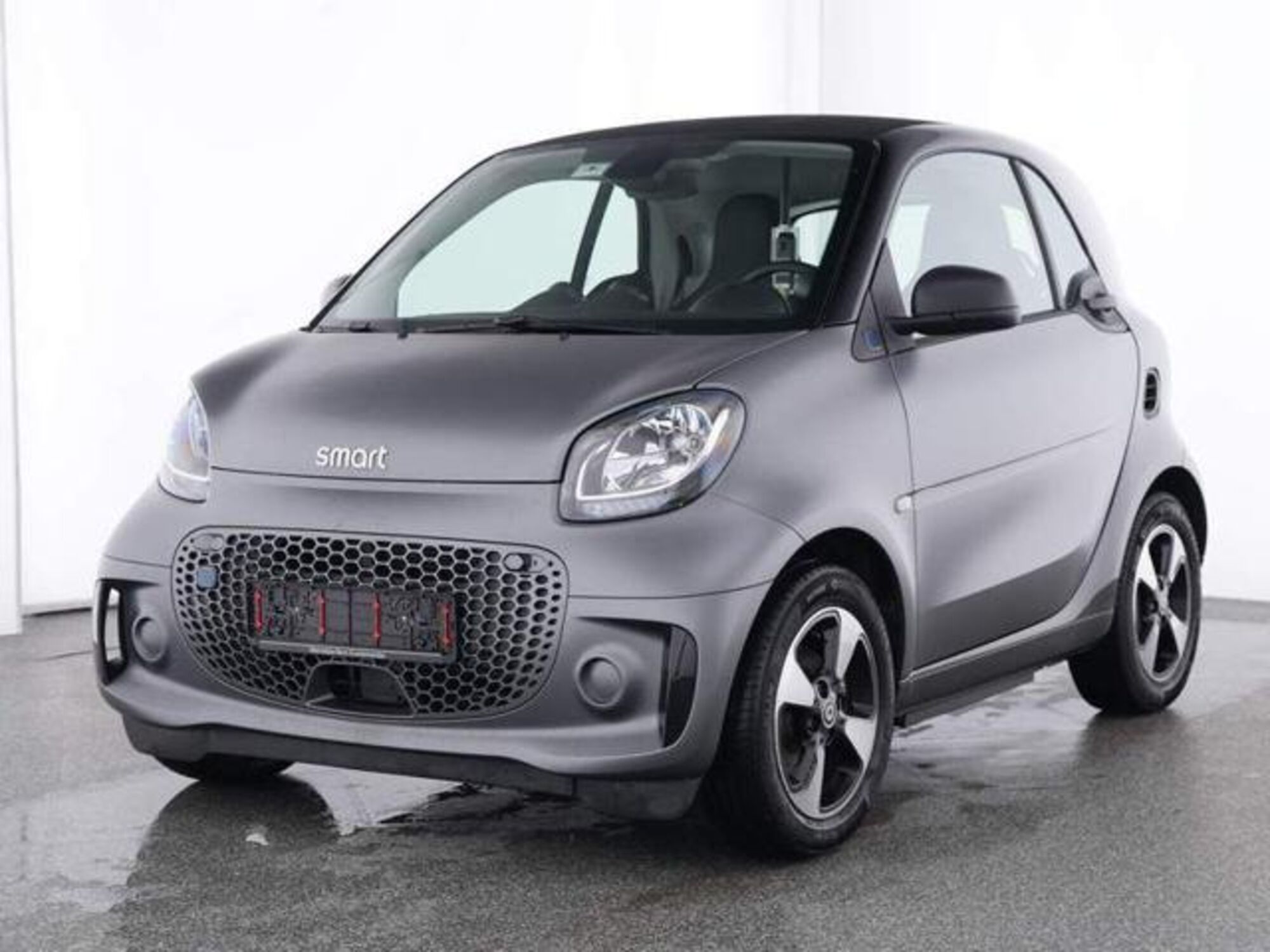 smart Fortwo eq Pure 22kW del 2023 usata a Magenta