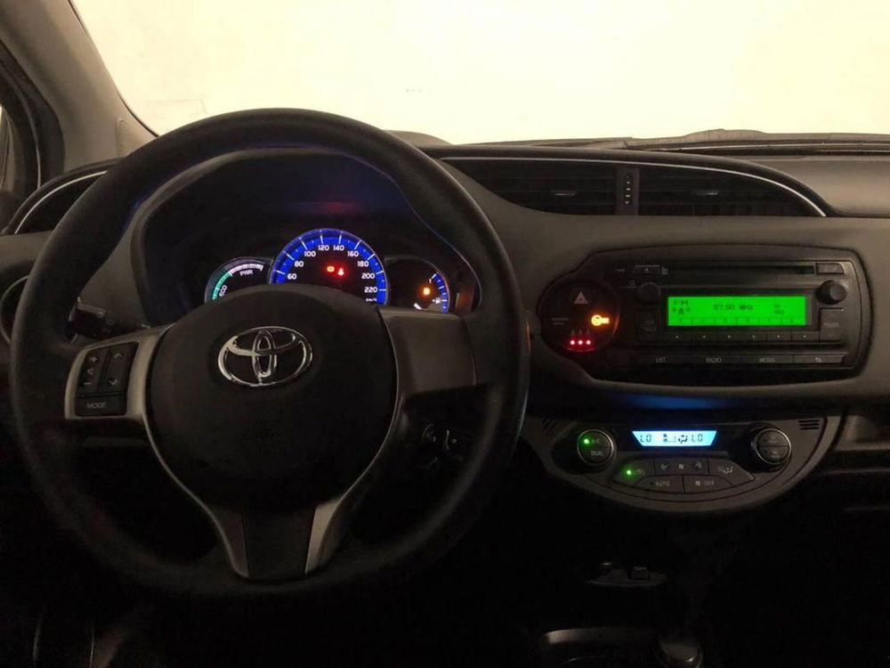 Toyota Yaris usata a Torino (9)