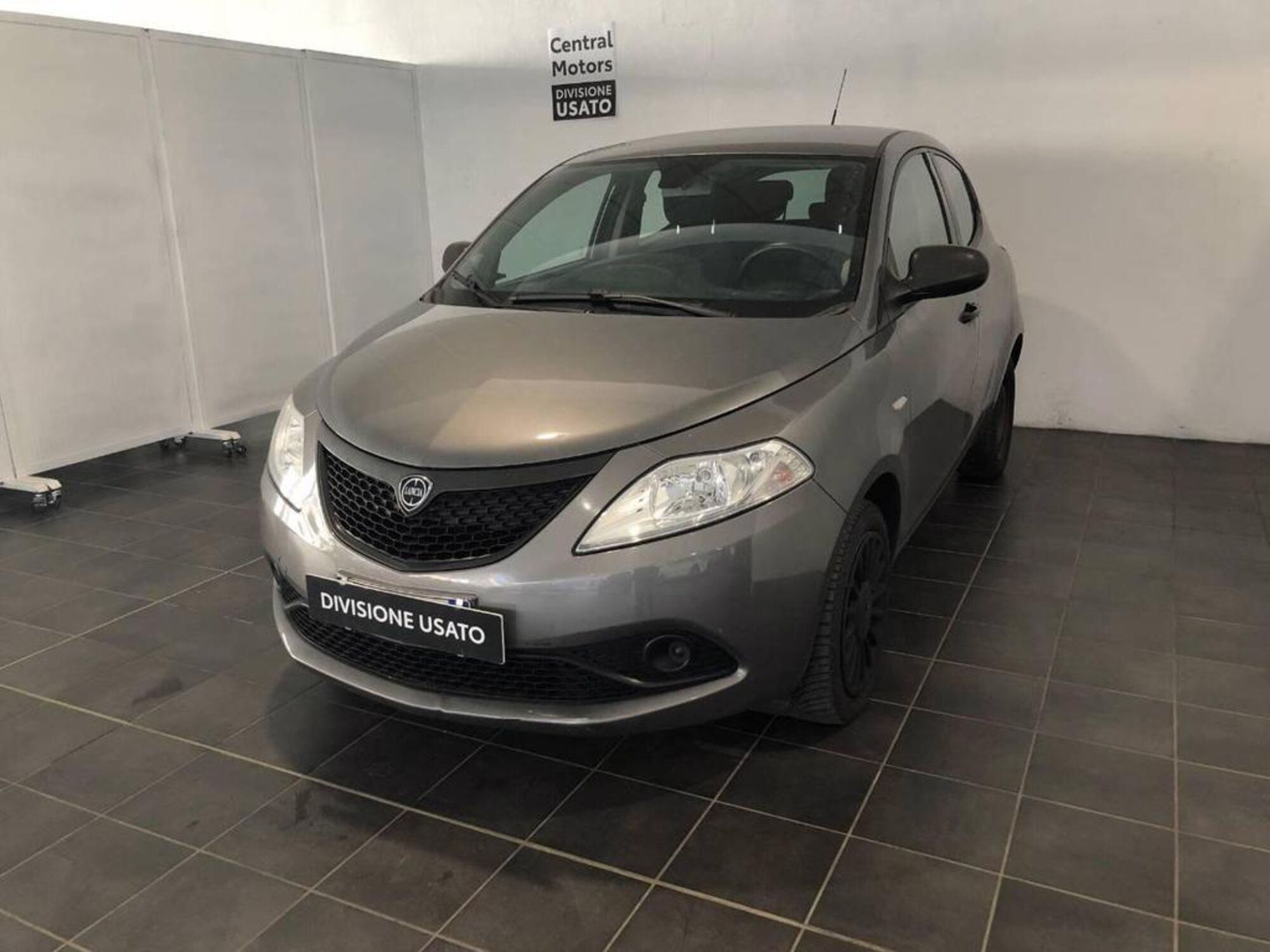 Lancia Ypsilon 1.2 69 CV 5 porte GPL Ecochic Gold  del 2019 usata a Torino