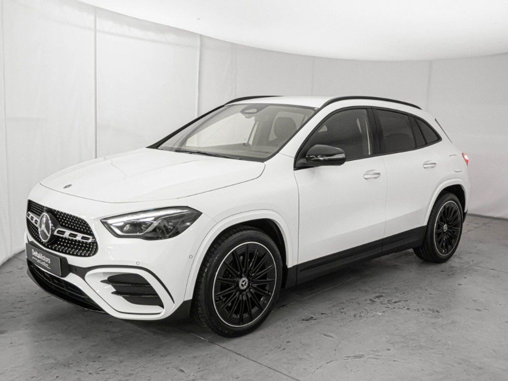 Mercedes-Benz GLA SUV nuova a Macerata