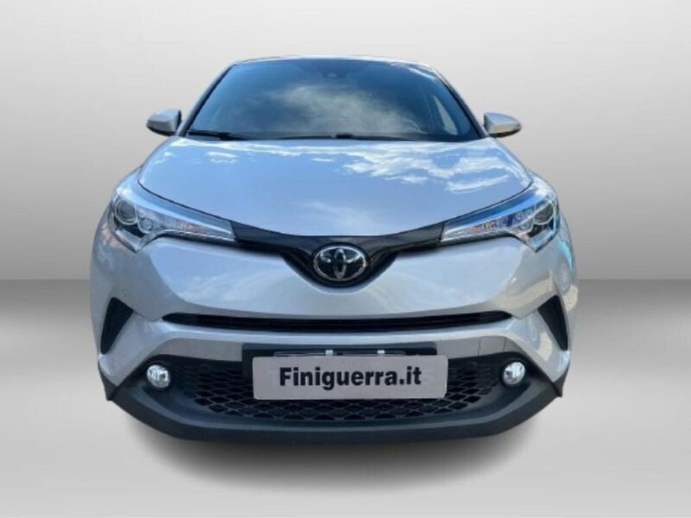 Toyota Toyota C-HR usata a Lecco (3)