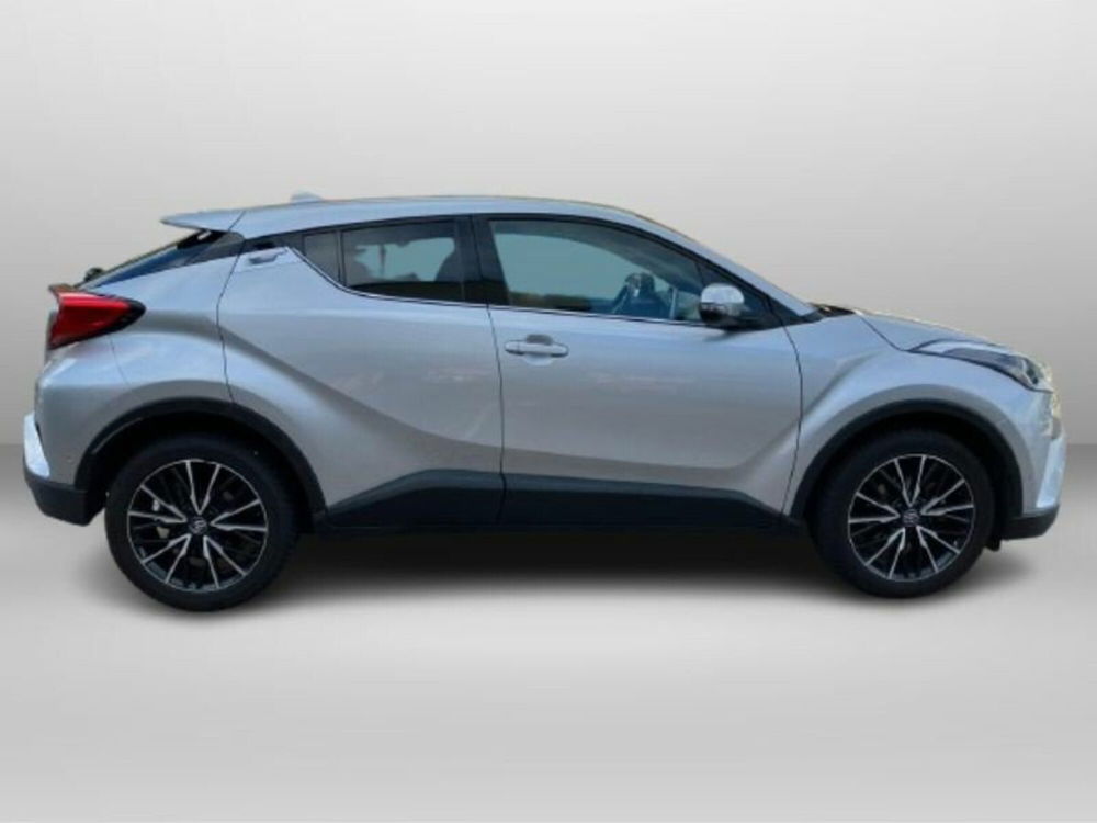 Toyota Toyota C-HR usata a Lecco (6)