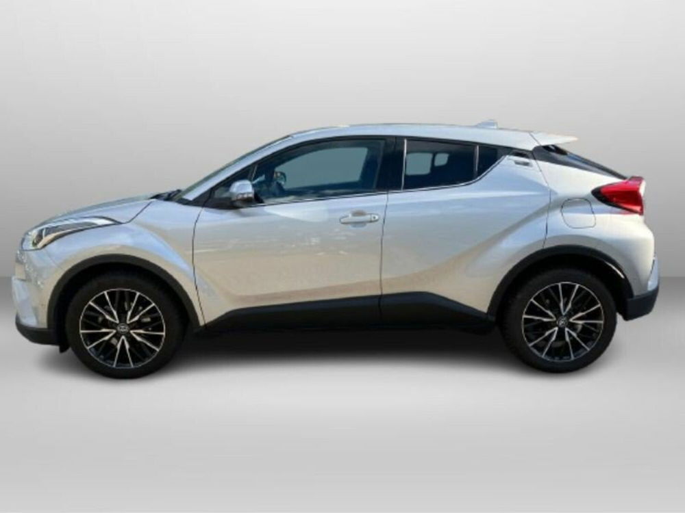 Toyota Toyota C-HR usata a Lecco (7)