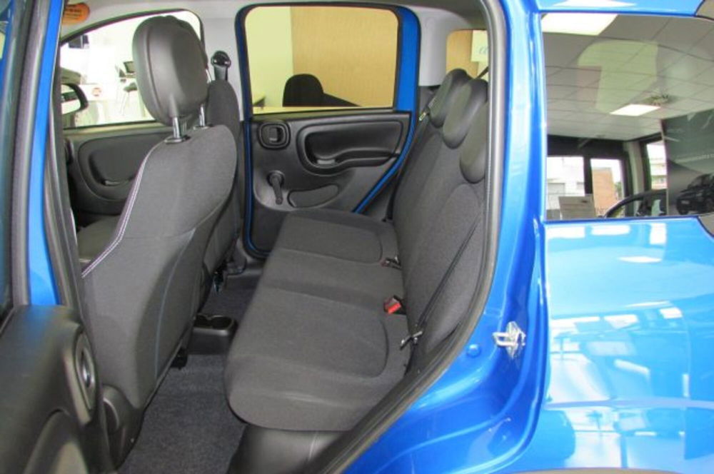 Fiat Panda Cross nuova a Milano (11)