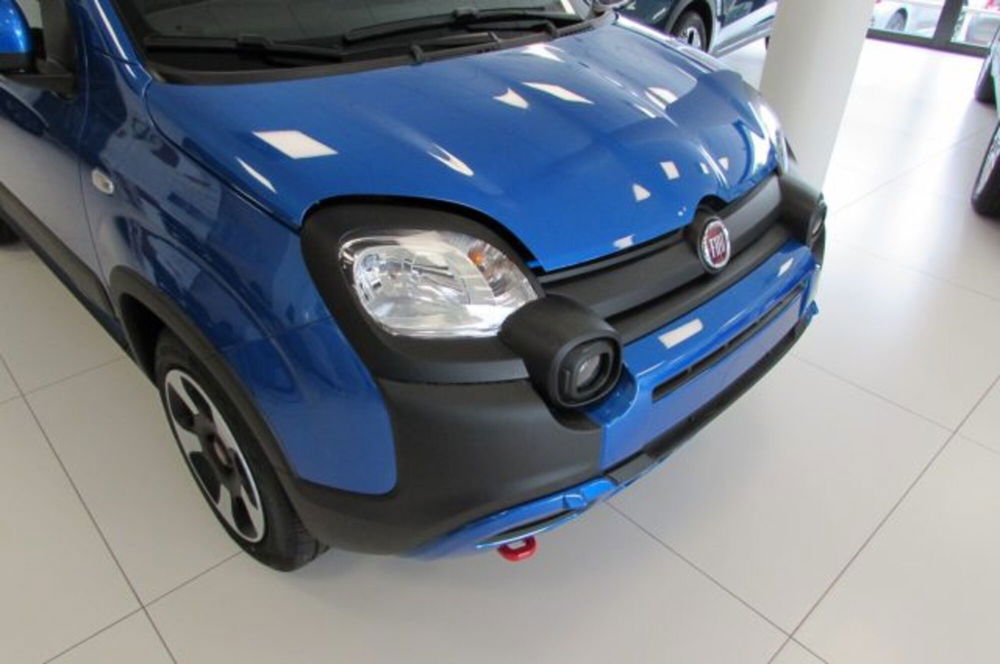 Fiat Panda Cross nuova a Milano (15)