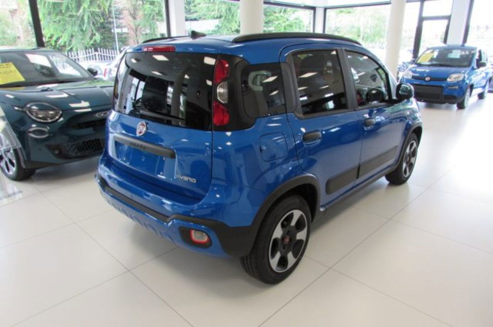 Fiat Panda Cross nuova a Milano (3)