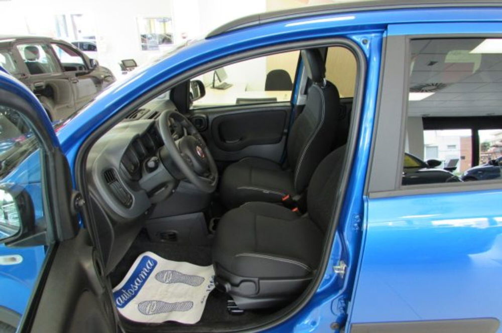 Fiat Panda Cross nuova a Milano (5)