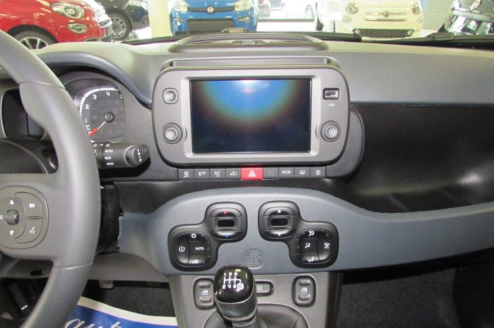 Fiat Panda Cross nuova a Milano (7)