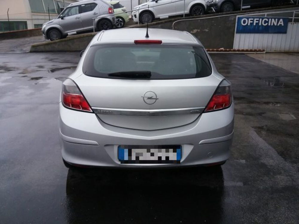 Opel Astra GTC usata a Macerata (5)