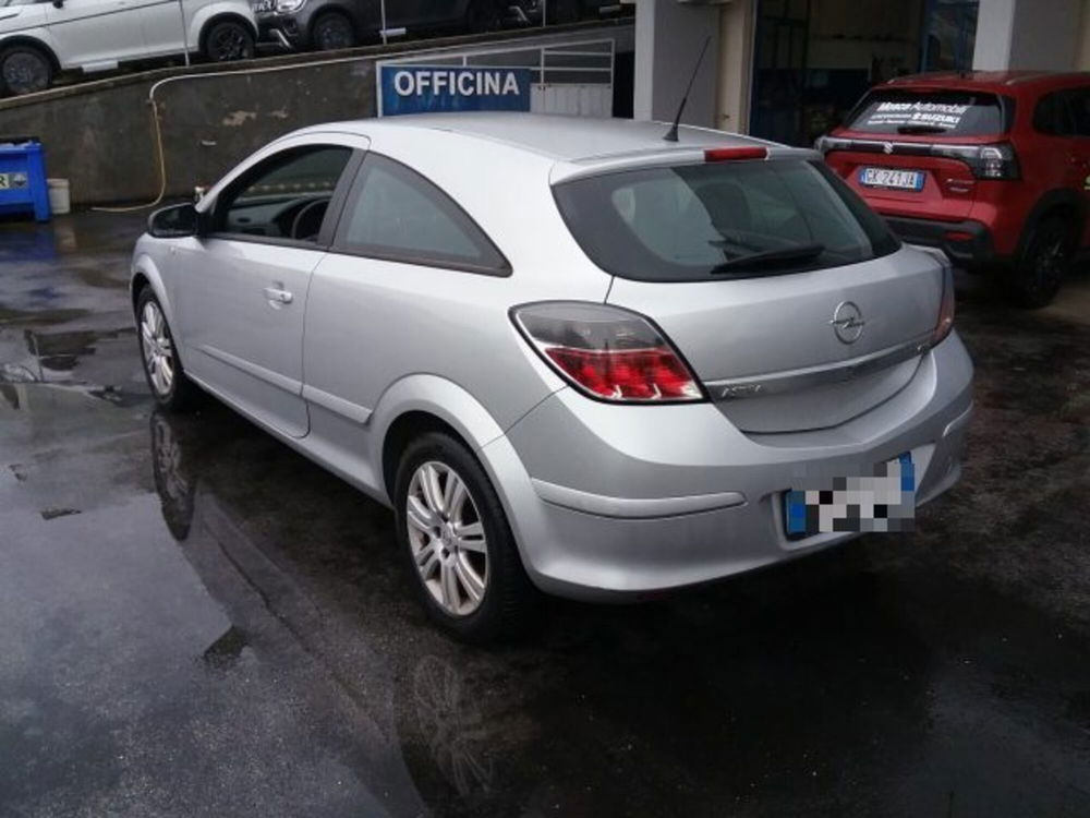 Opel Astra GTC usata a Macerata (7)