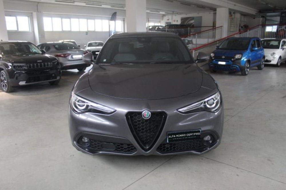 Alfa Romeo Stelvio usata a Terni (2)