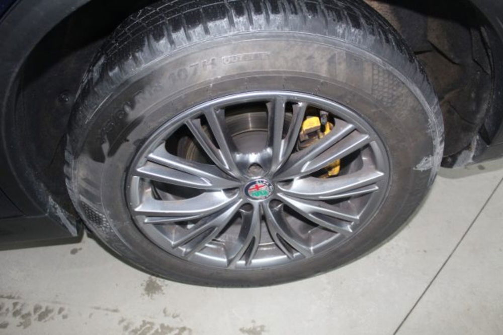 Alfa Romeo Stelvio usata a Terni (16)