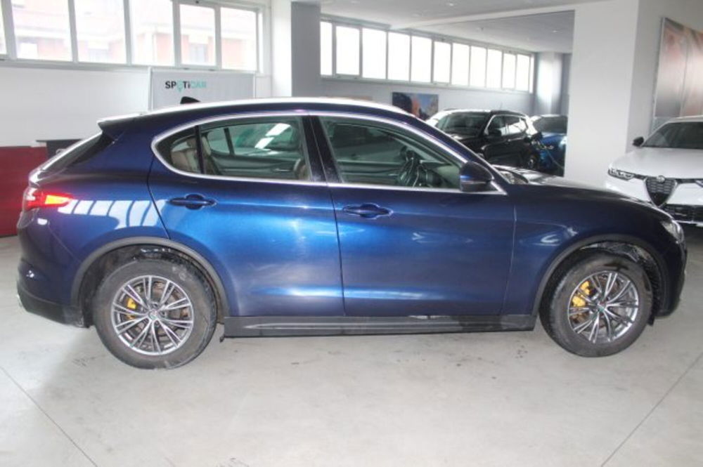 Alfa Romeo Stelvio usata a Terni (6)