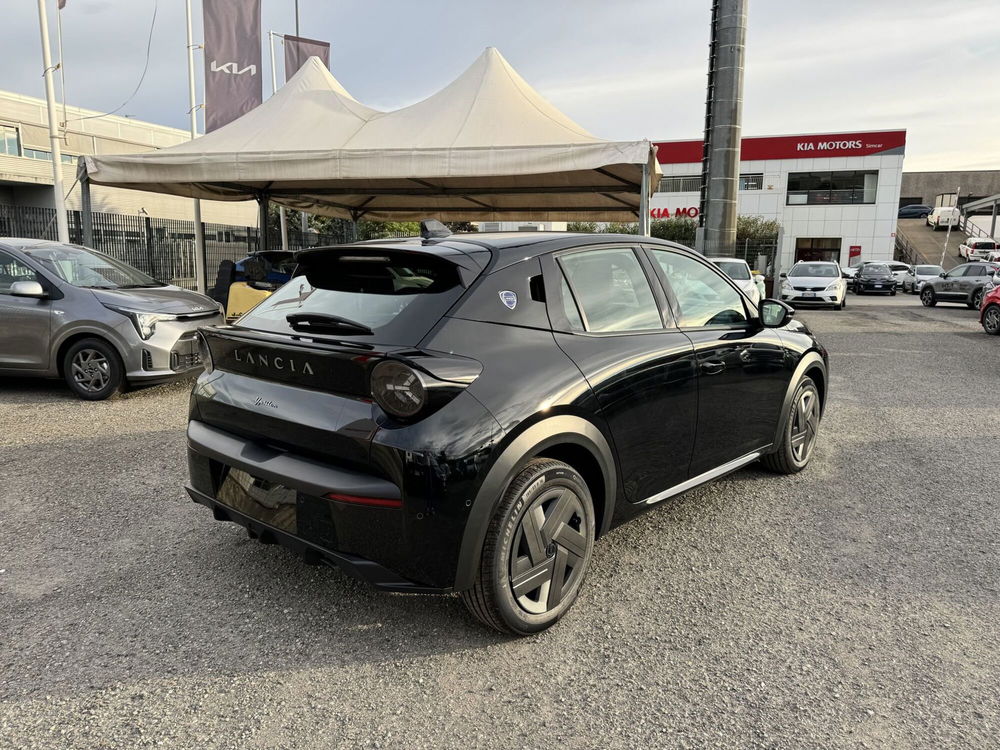 Lancia Ypsilon nuova a La Spezia (7)